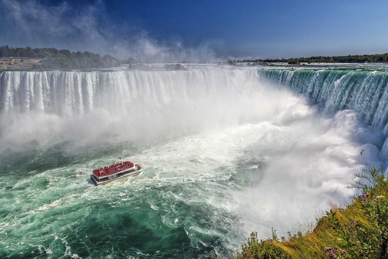 waterfall-5050298_1280